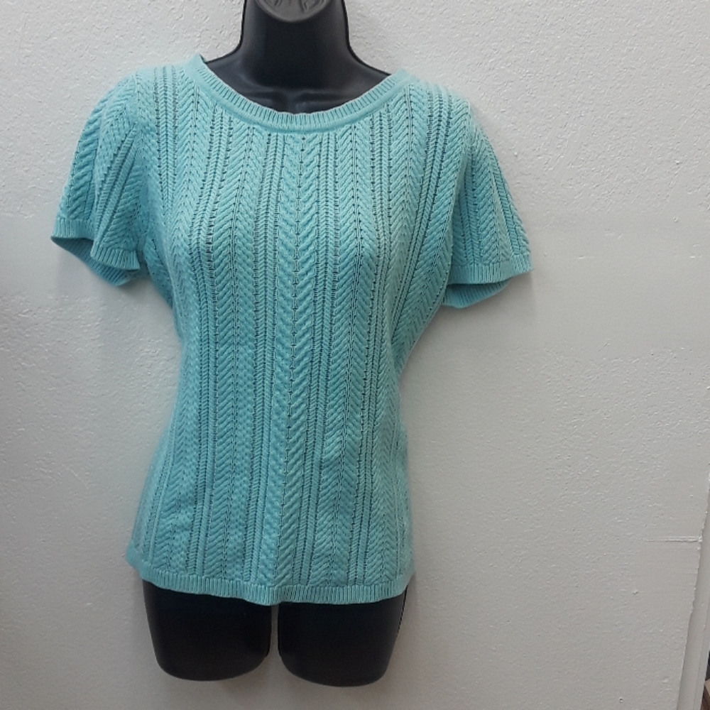 Liz Claiborne aqua short sleeve sweater